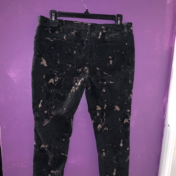 Buttlifting tye-dye jeans - Picture 2 of 2